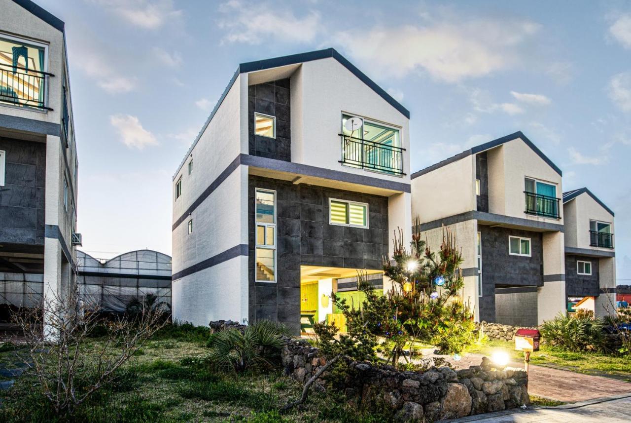 Haevichi Private Pension Seogwipo Ngoại thất bức ảnh