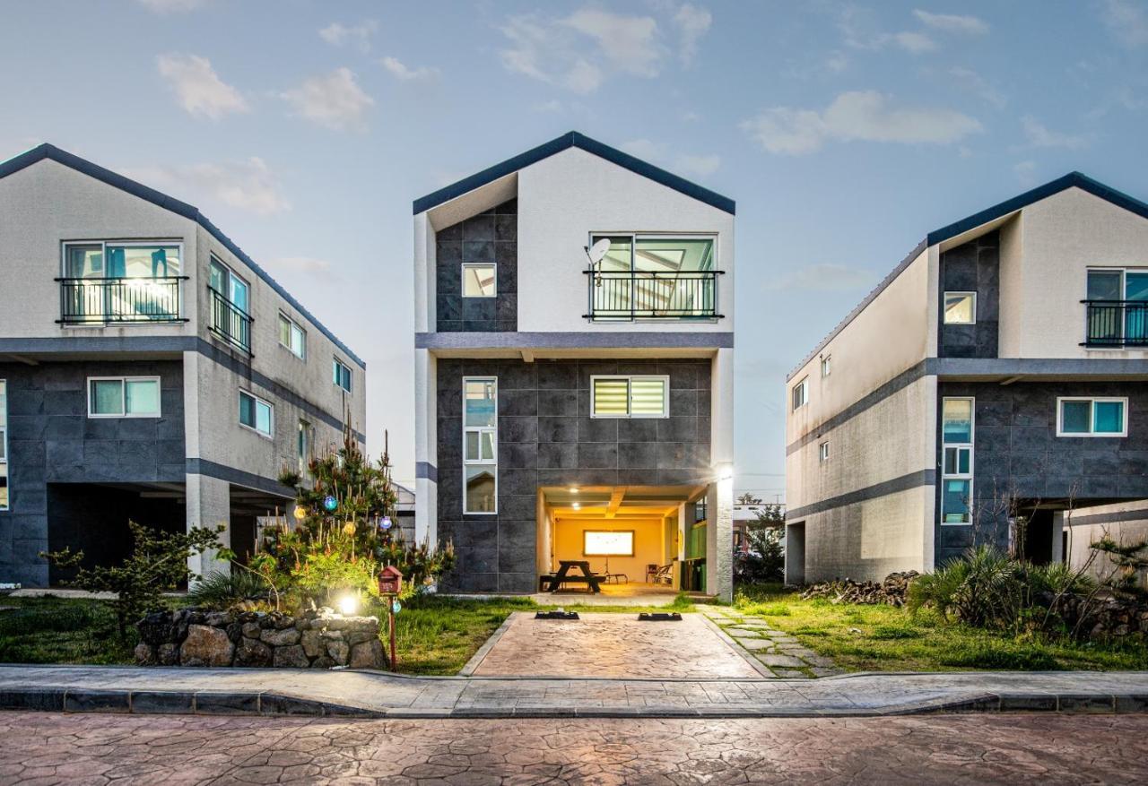 Haevichi Private Pension Seogwipo Ngoại thất bức ảnh